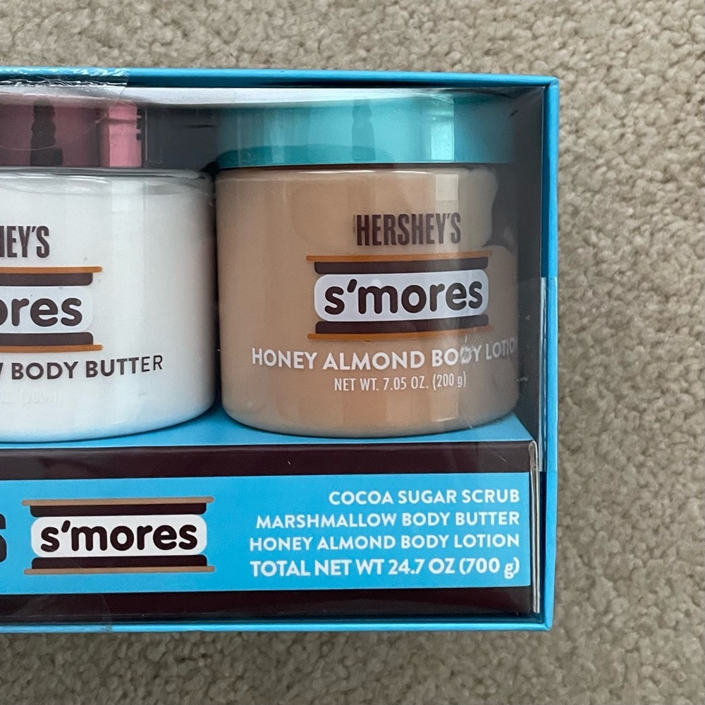 Hershey’s S’mores 3-Pack Body Trio (Sugar Scrub, Body Butter, Body Lotion) - Picture 6 of 16